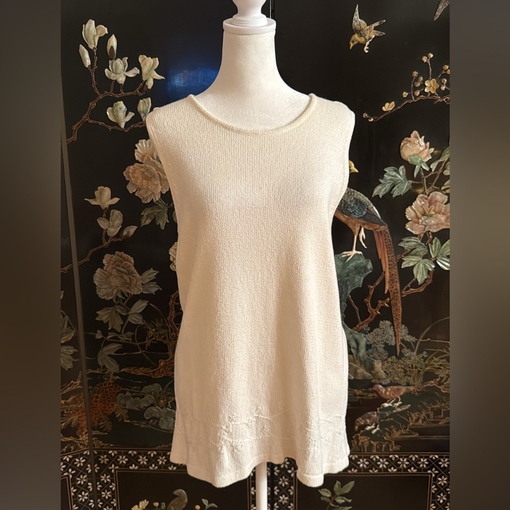 Jones & Co Cream Knit Tunic with embroidered flowers